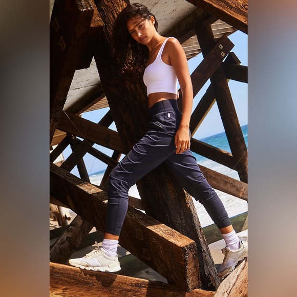 NEW Free People High Fives Joggers In Black - Picture 13 of 16